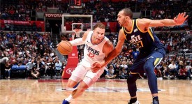 阿德托昆博留守雄鹿：NBA竞争格局新变局及战术调整解析